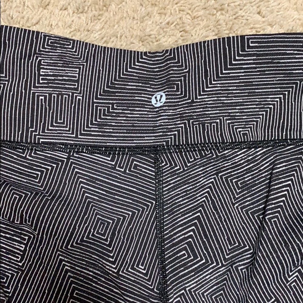 Lululemon crop leggings